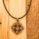 ’Blume des Nordens’ – Halsschmuck für holde Maid & mutigen